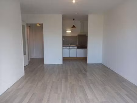 location appartement 2 pièces à ouistreham (14150) : à louer 2 pièces / 38m² ouistreham