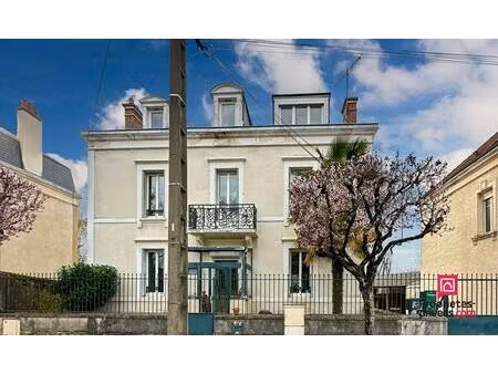 maison avallon 8 pièce(s) 200 m2