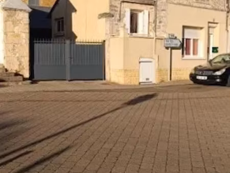 vente maison 5 pièces 80 m² à loué (72540)  56 000 €