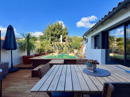 maison de caractère haut de gamme à la rochelle
