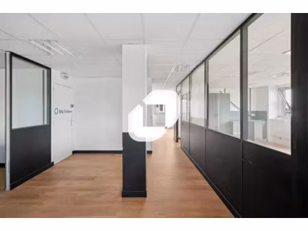 location bureau le chesnay 78150