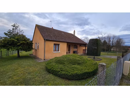 maison lucenay les aix 5 pièce(s) 92 m2