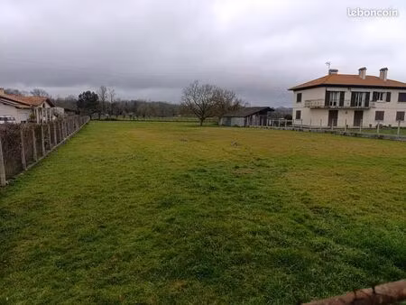 terrain 2 500 m² miramont de comminges