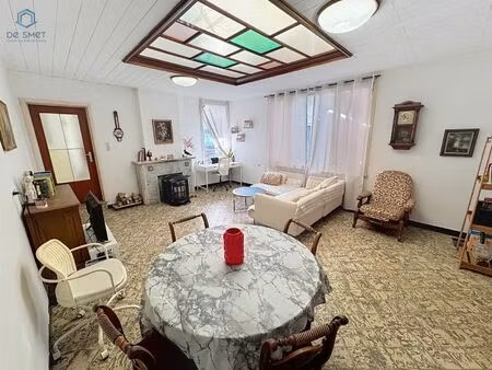 ruime woning met veel potentieel!