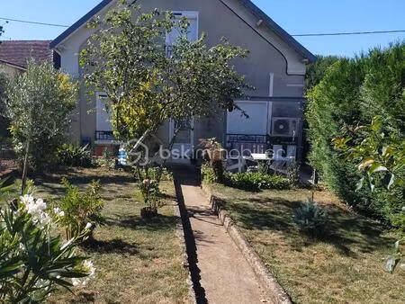 maison de 124 m² à genis