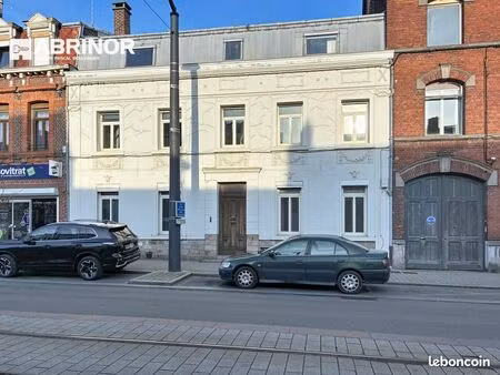 immeuble 13 pièces 386 m²