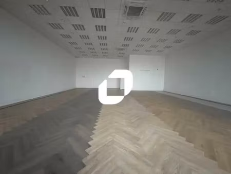 location commerce chambourcy 78240