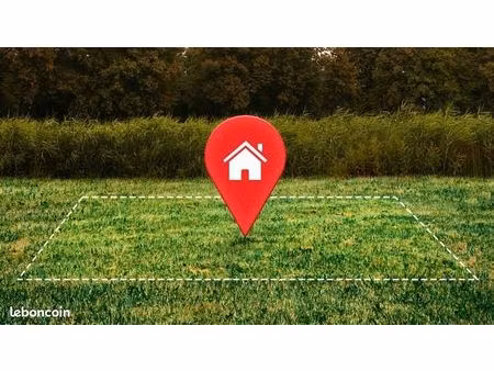 terrain 692 m² distre