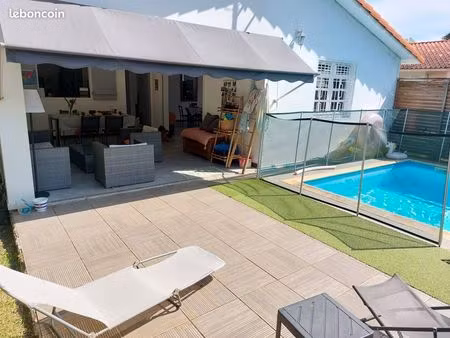maison rénovée 5 chambres avec piscine – quartier didier fort-de-france – 650 000