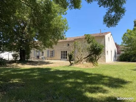 propriété 7 pièces 220 m²