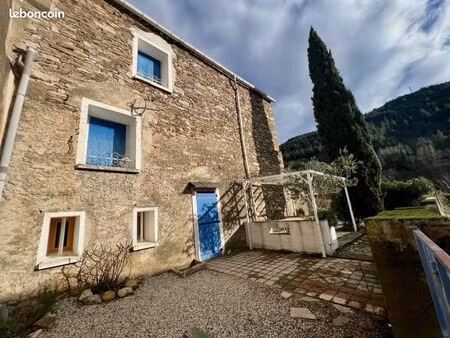 maison de village 3 pièces 60 m²