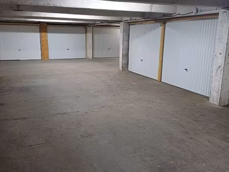 garage  box  pour camping-car  caravane  voiture  moto