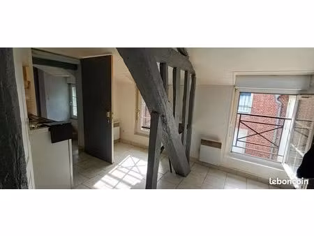 studio 1 pièce 13 m²