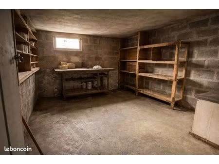 cave à louer – 25 m² – quartier saint-jean  toulon