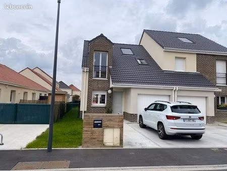 maison 4 pièces 85 m²