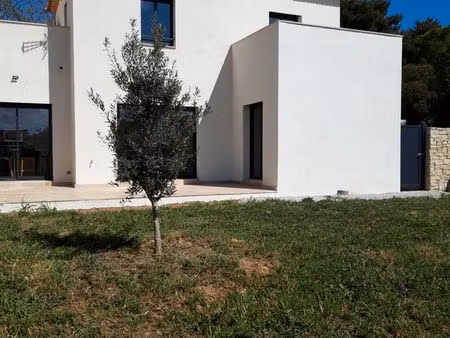 villa f4 92m2 +jardin+garage