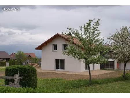 villa individuelle au calme proche frontière