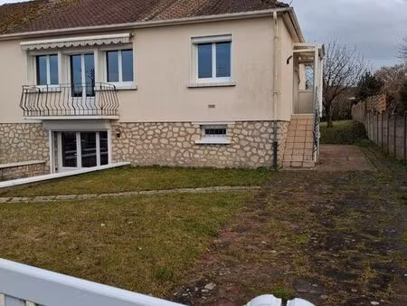 location maison d'habitation- quartier hôpital