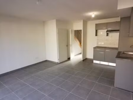 villa 3 pièces 64 m²