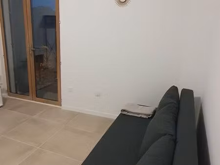 appartement t2 rénové à neuf