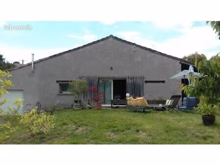 maison avec jardin et garage