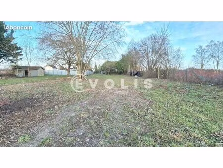 terrain 2 200 m² isles les villenoy