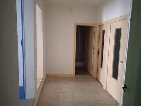 appartement t3 avec une terrasse loué