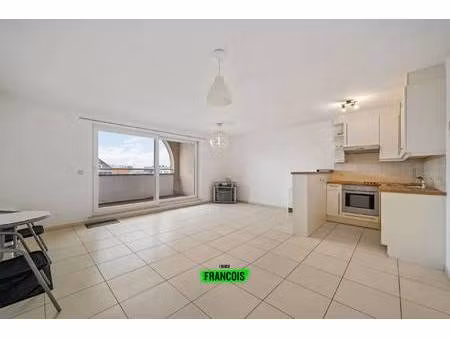 appartement te koop in oostende met 2 slaapkamers