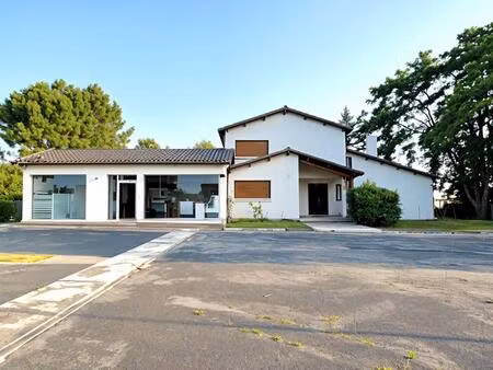 st julien l'ars/sevres anxaumont - maison 4 chambres - 168 m2 - + local commercial - parce