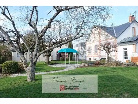 ensemble immobilier avec logement indépendant  piscine et dépendance