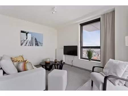 appartement te koop in sint-jans-molenbeek met 1 slaapkamer
