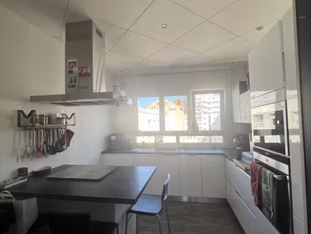 annonce location appartement 3 pièces de 75m2 à lyon 7 (69007) - paruvendu.fr ref 99278469