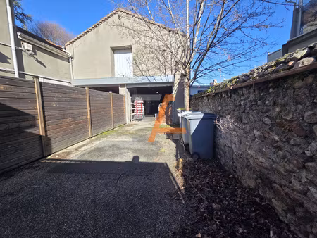 dépôt ou locale commercial à saint just saint rambert