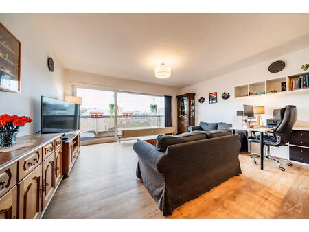 appartement te koop in koekelberg met 4 slaapkamers