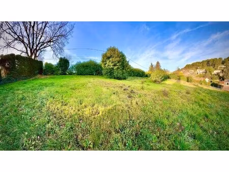 terrain constructible  secteur résidentiel pégomas