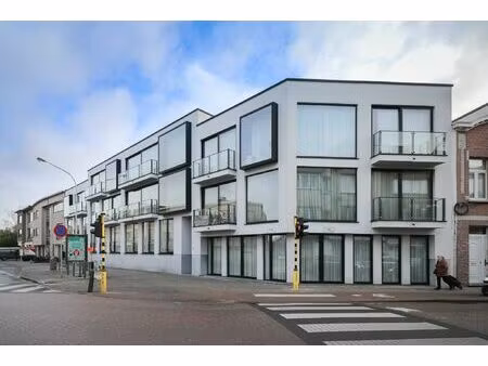 gelijkvloers appartement met ruime leefkeuken in wilrijk