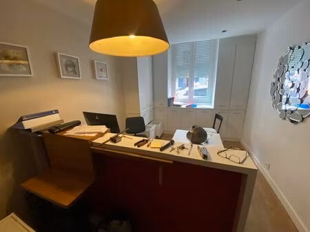 location bureau 54 m² à brest (29200)