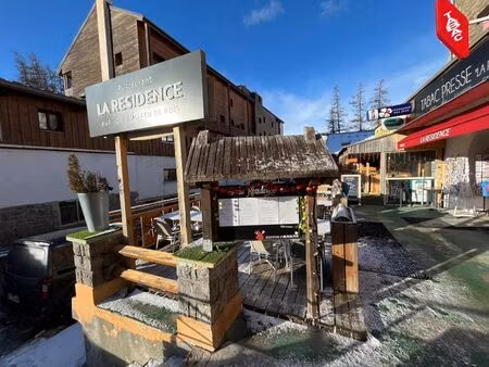 vente commerce 100 m² péone (06470)