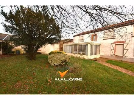 vente maison à chiché (79350) : à vendre / 121m² chiché