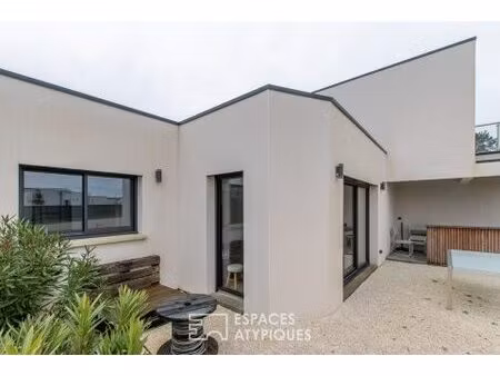 maison contemporaine avec jardin à deux pas de la côte sauvage