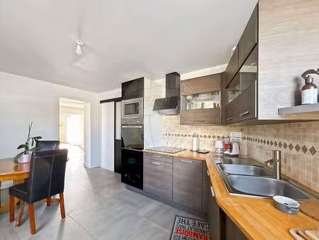 vente maison à cersay (79290) : à vendre / 136m² cersay