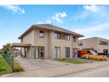 huis te koop in zedelgem met 3 slaapkamers