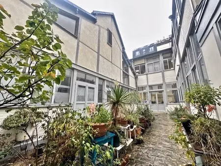 espace lumineux dans bâtiment industriel - divisible