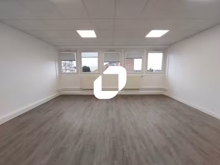 location bureau maurepas 78310