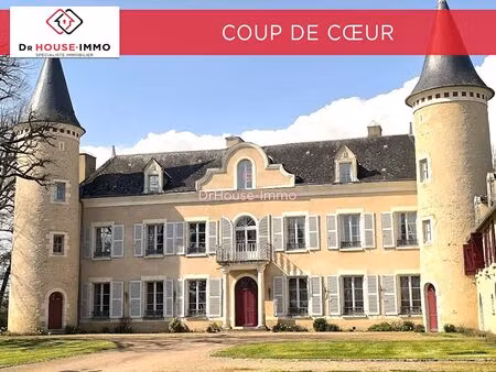 magnifique manoir avec dépendances