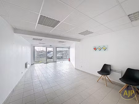 vente commerce 1 pièce 48 m² lanton (33138)