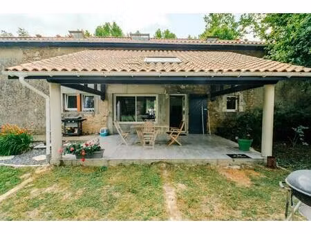 magnifique grande rénovée de 6 pièces en vente à estibeaux