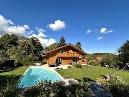 chalet 180m2 terrain 2693m2