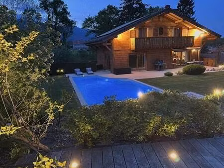 chalet 272m2 surface totale terrain 2693m2