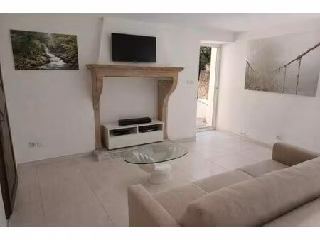 location maison 2 pièces 45 m² à grillon (84600)